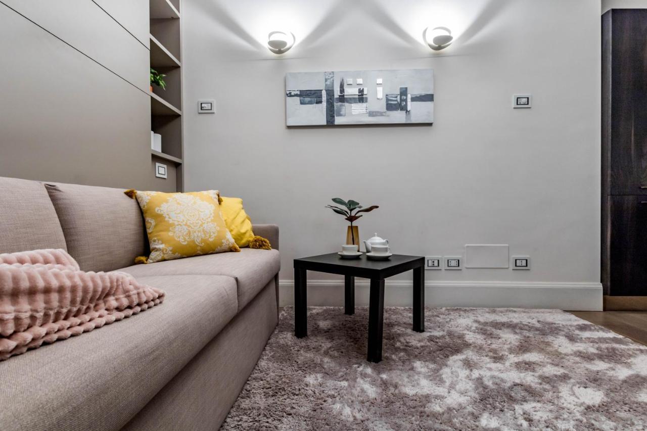 Joivy Elegant Studio For 2 Near Duomo Di Milan Apartment ภายนอก รูปภาพ