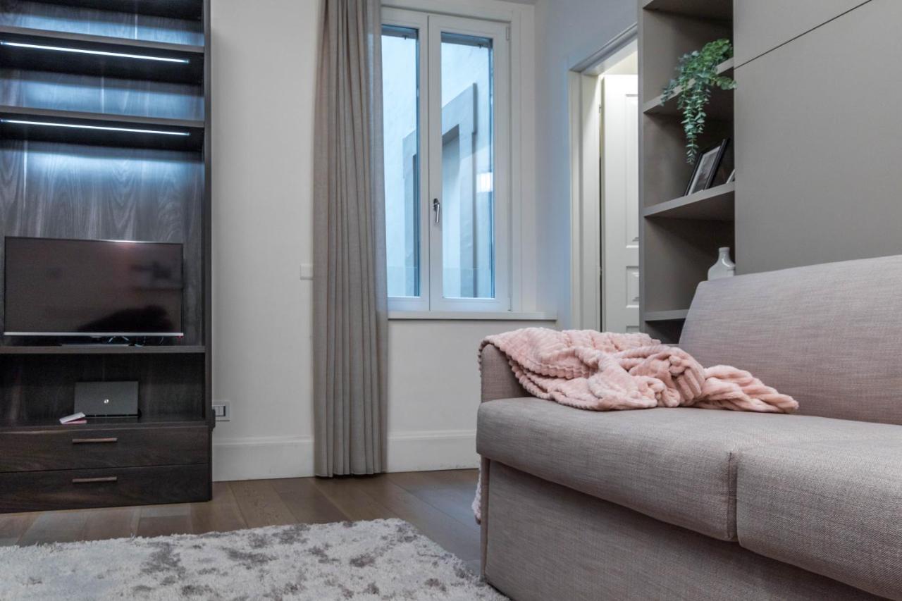 Joivy Elegant Studio For 2 Near Duomo Di Milan Apartment ภายนอก รูปภาพ