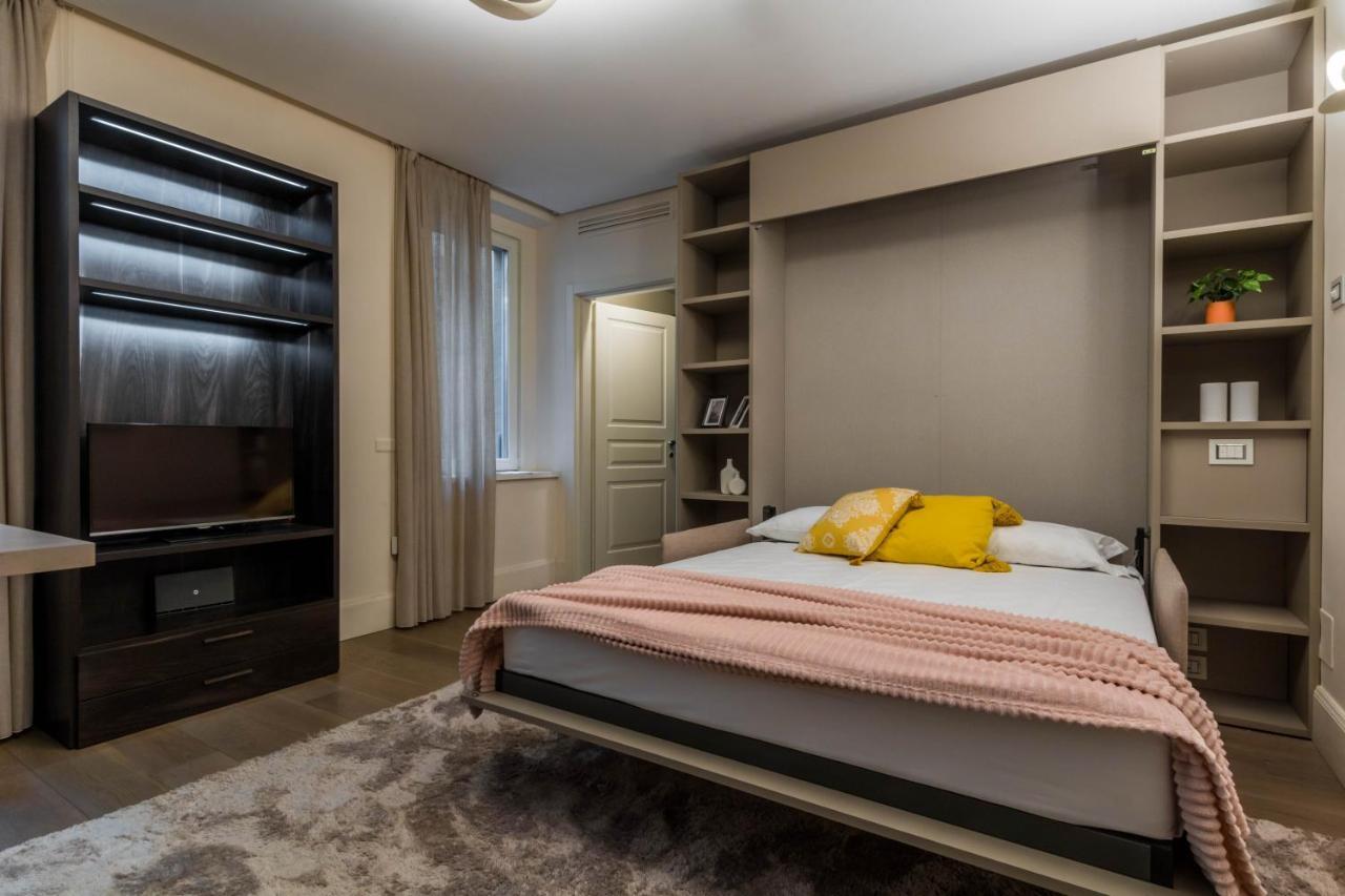 Joivy Elegant Studio For 2 Near Duomo Di Milan Apartment ภายนอก รูปภาพ